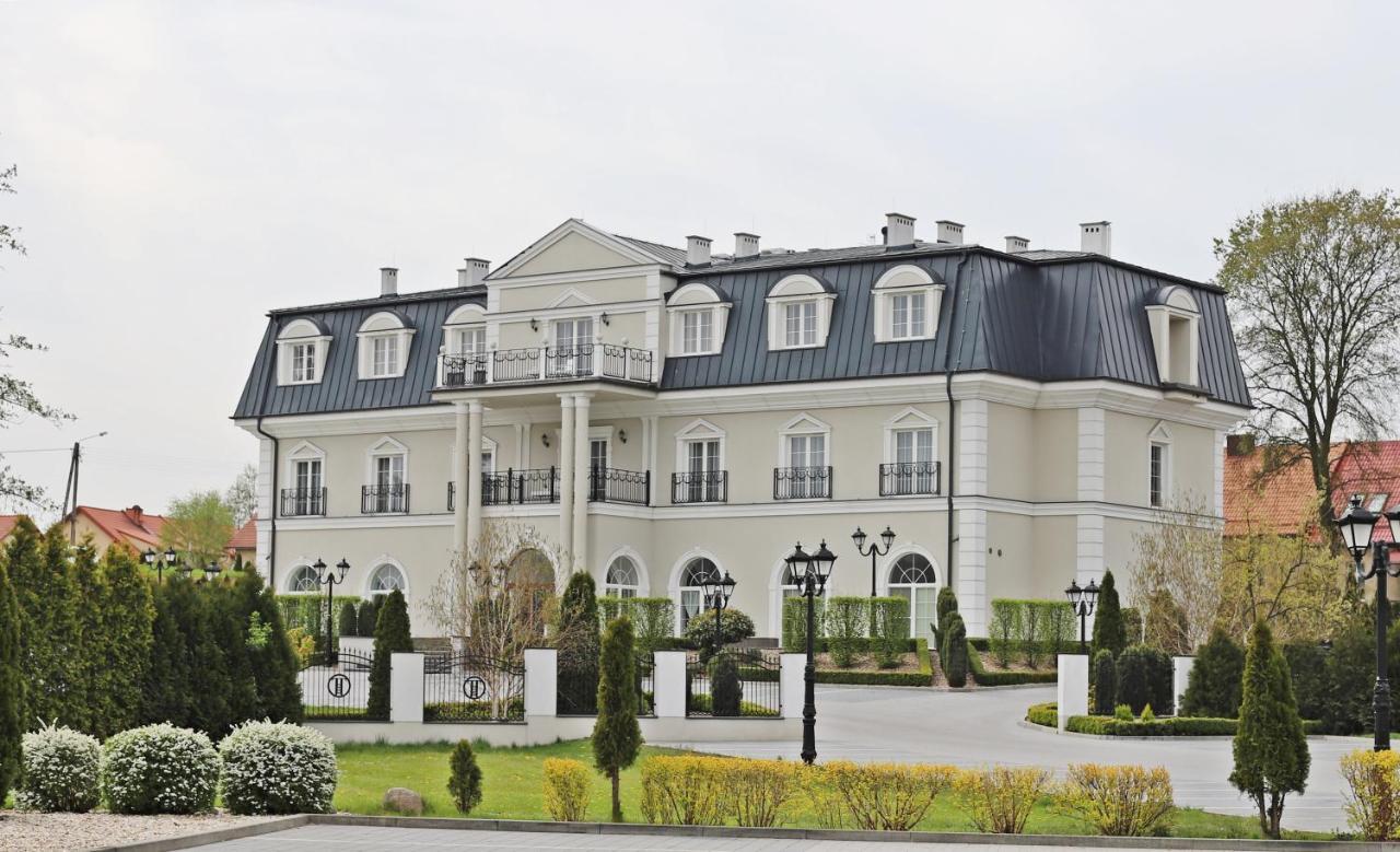 Hotel Toscania Wloszakowice Экстерьер фото